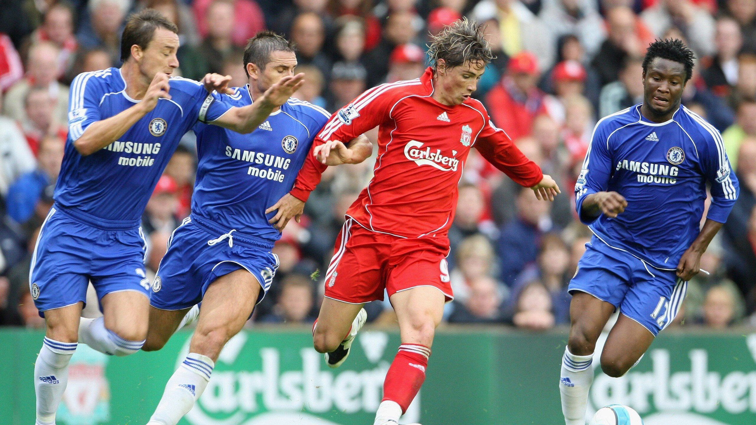 气温骤降带来额外挑战赛前热身安排更加科学合理,提醒气温骤降注意身体